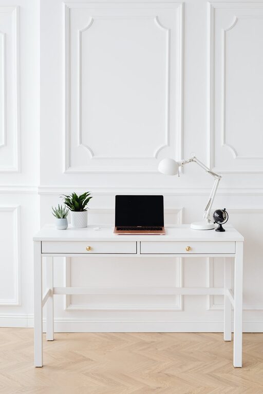Simple Tips for Organising a Clutter-Free Home Office Space